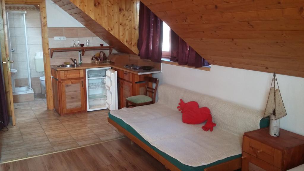 Keramiapark Guesthaus Hotell Budapest Exteriör bild