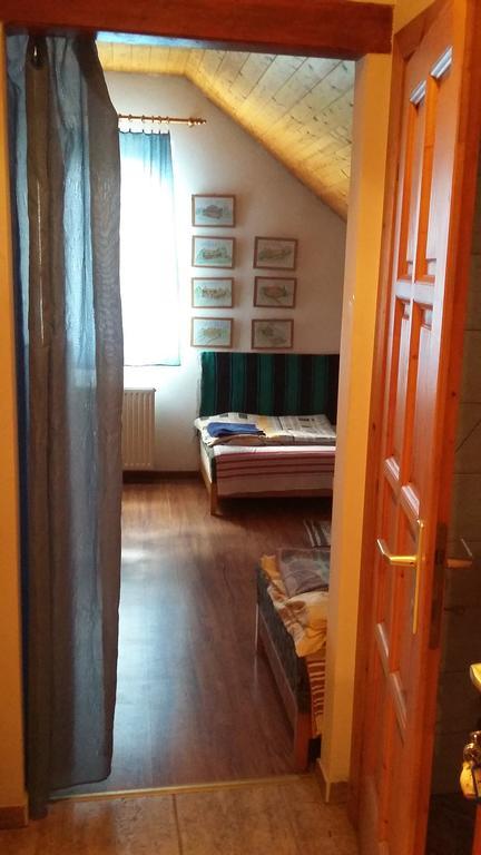 Keramiapark Guesthaus Hotell Budapest Exteriör bild