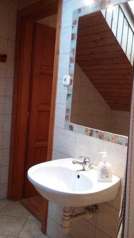 Keramiapark Guesthaus Hotell Budapest Exteriör bild