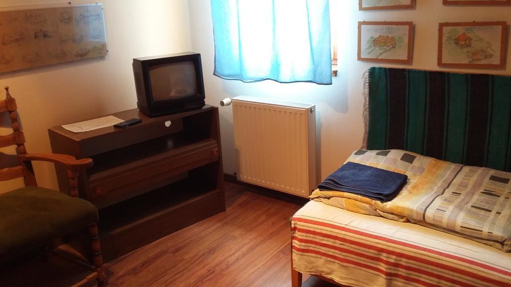 Keramiapark Guesthaus Hotell Budapest Exteriör bild