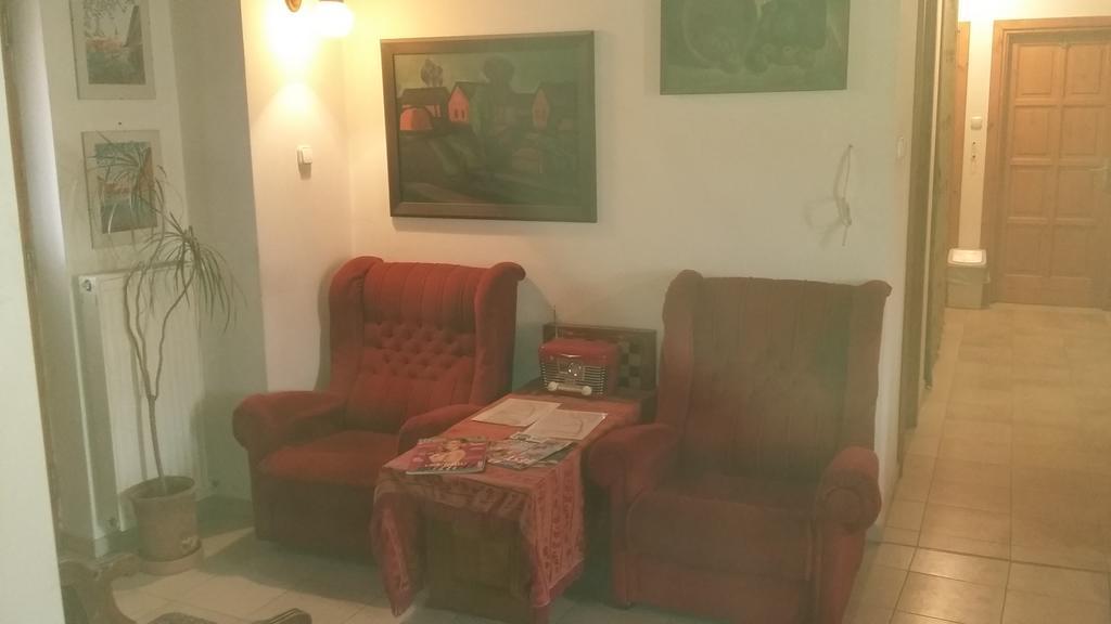 Keramiapark Guesthaus Hotell Budapest Exteriör bild